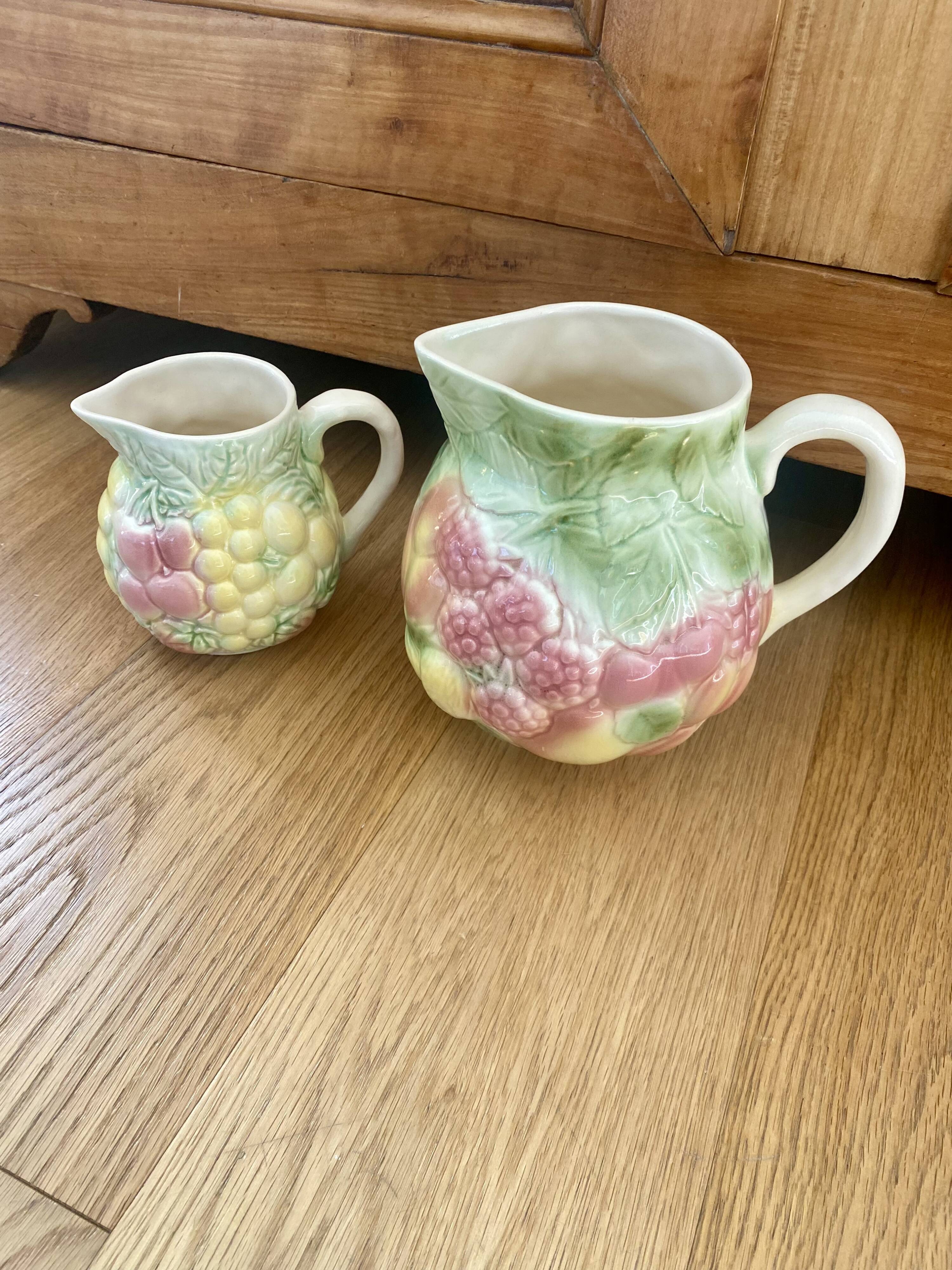 Broc carafe and small pitcher Salins slurry fruit