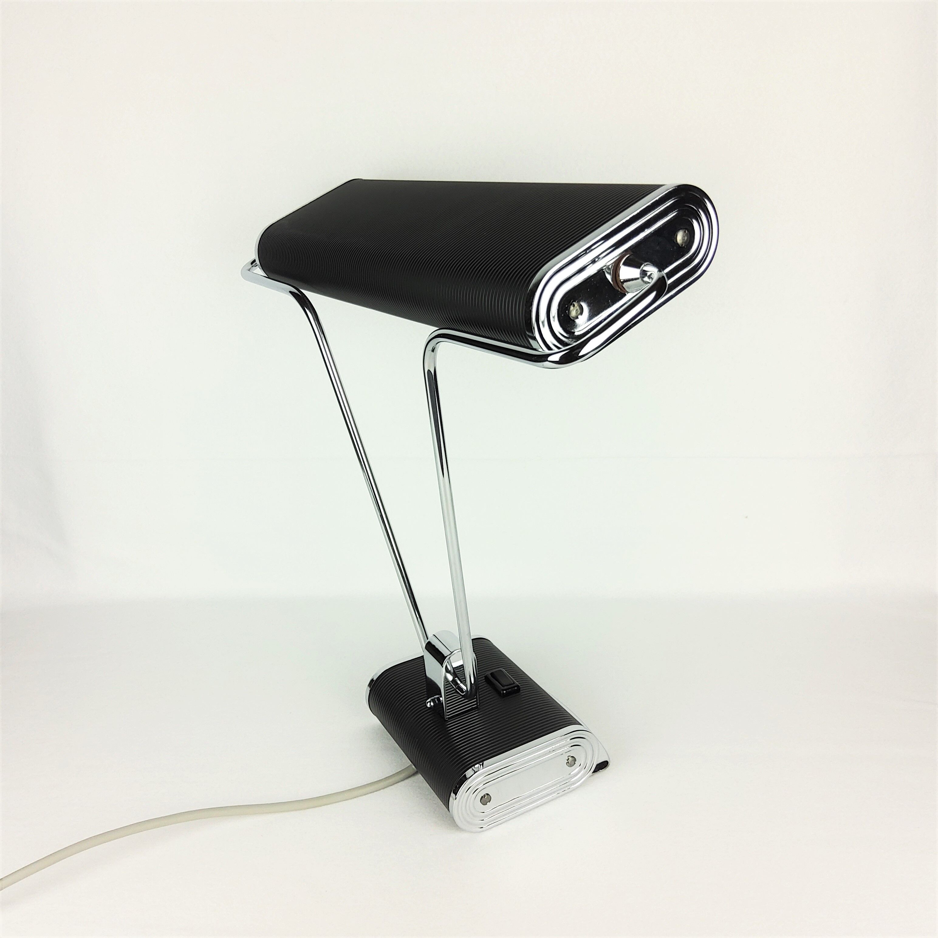 Lampe de bureau N71 Jumo noir et chrome 1950