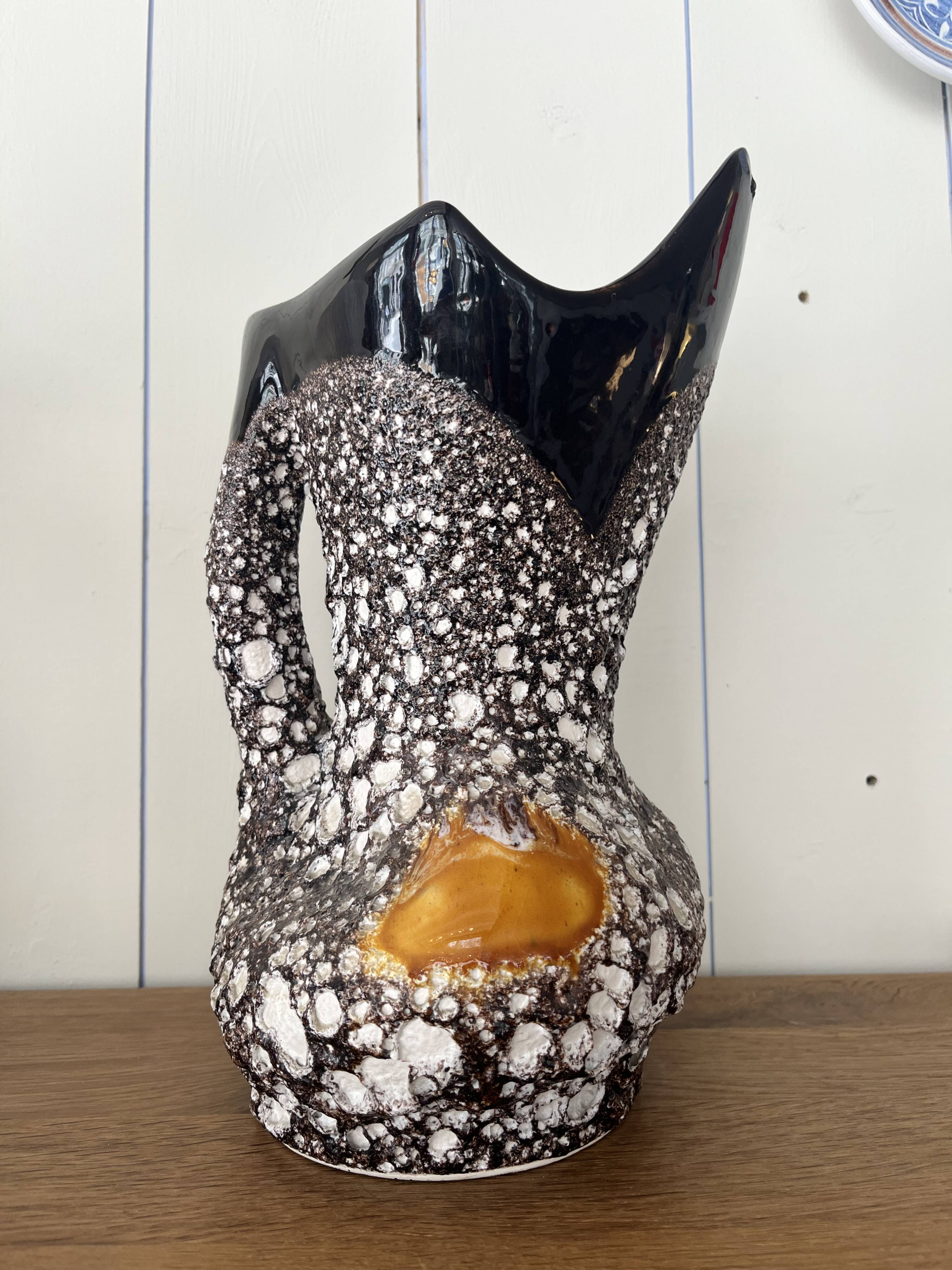Pichet, vase en céramique écume de mer