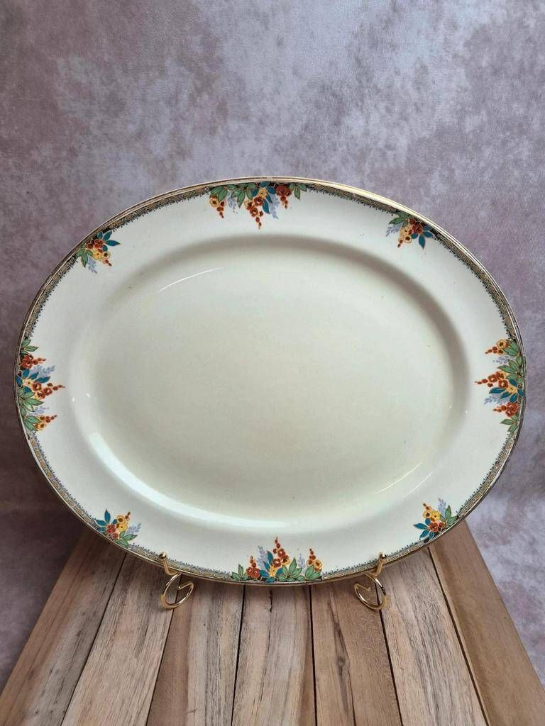 Large oval dish in English earthenware Homeleigh Ware Arcady – 1930s