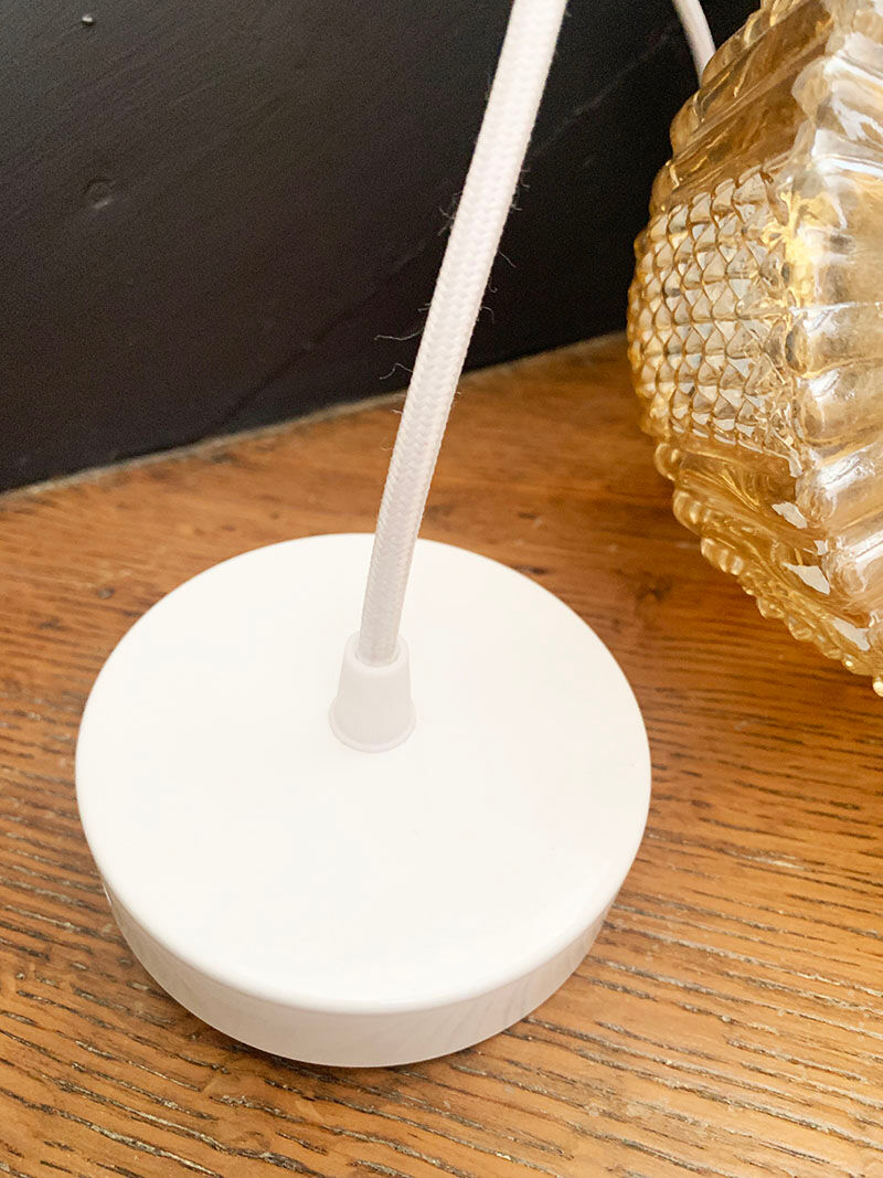 Amber globe suspension