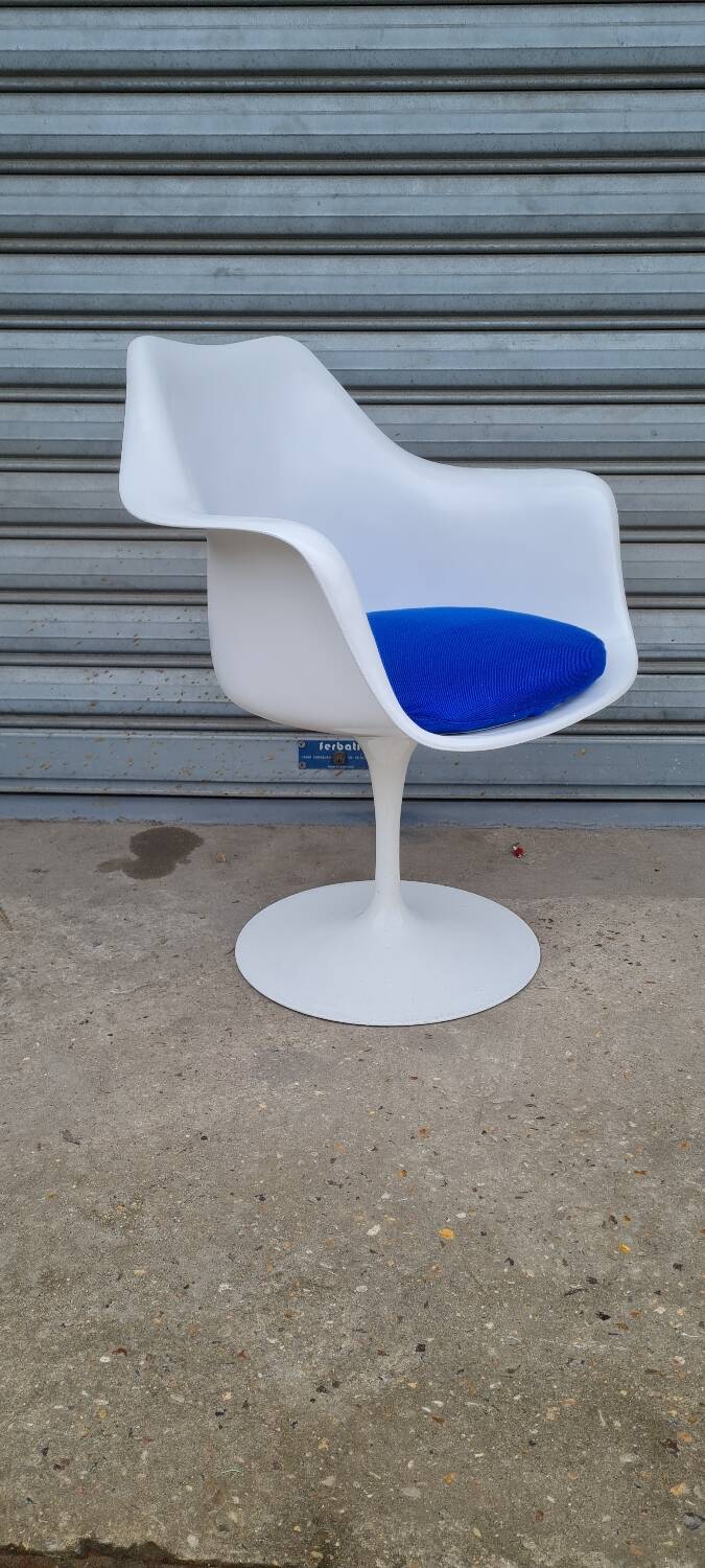 Fauteuil tulipe de eero saarinen pour knoll international 1960
