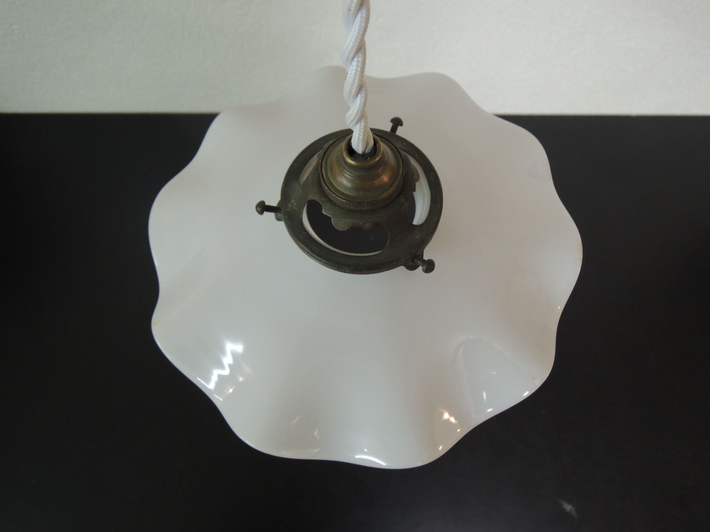 Hanging rises and falls