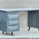 Bureau industriel Strafor des années 1940