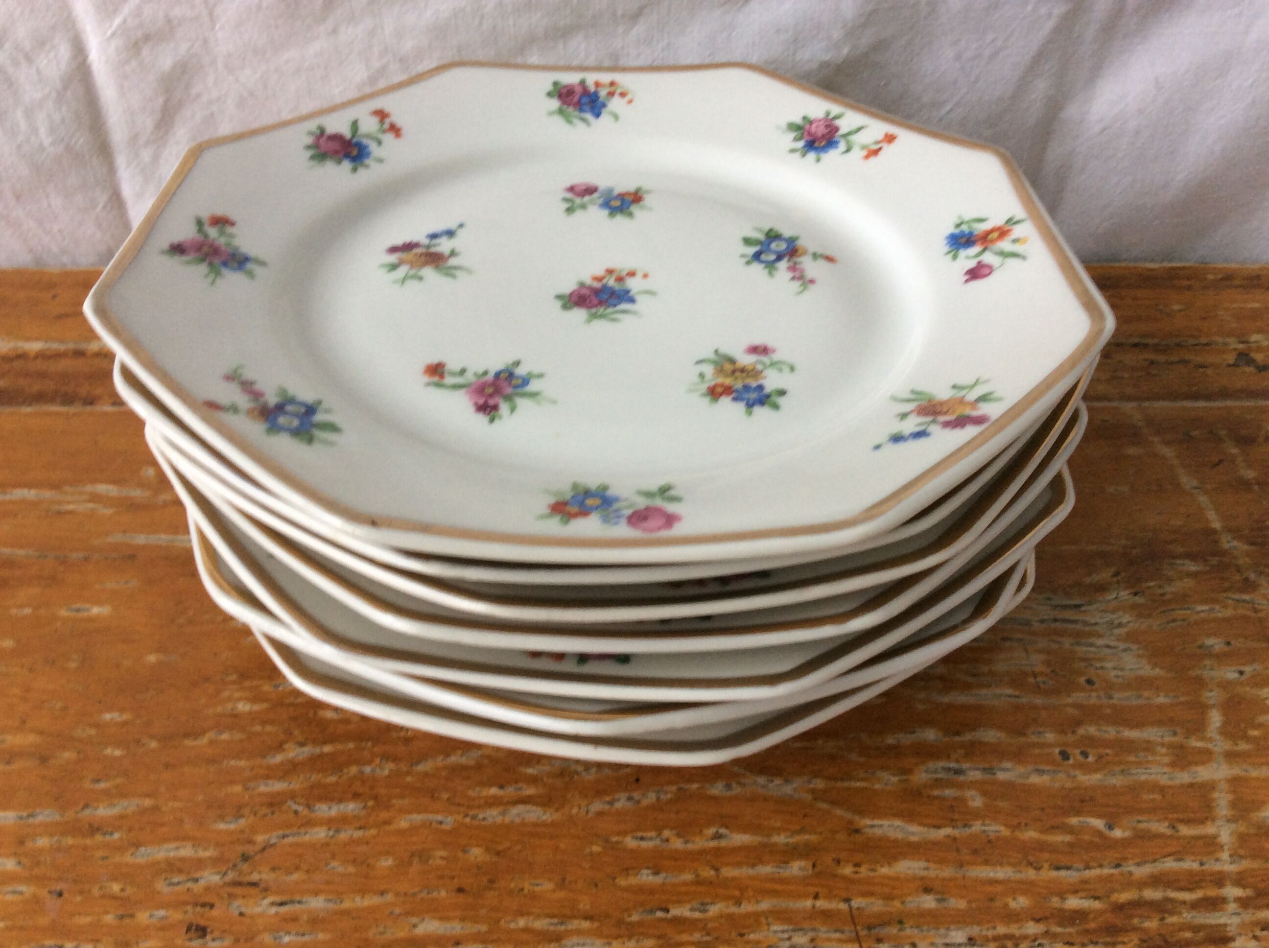 Set of 7 vintage porcelain dessert plates