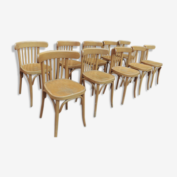Lot of 8 Old Bistrot Chairs in curved beech from the 1950s