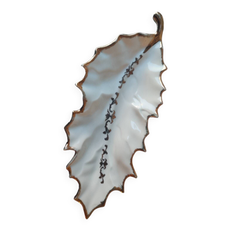 Empty pocket leaf shape Paris Porcelain