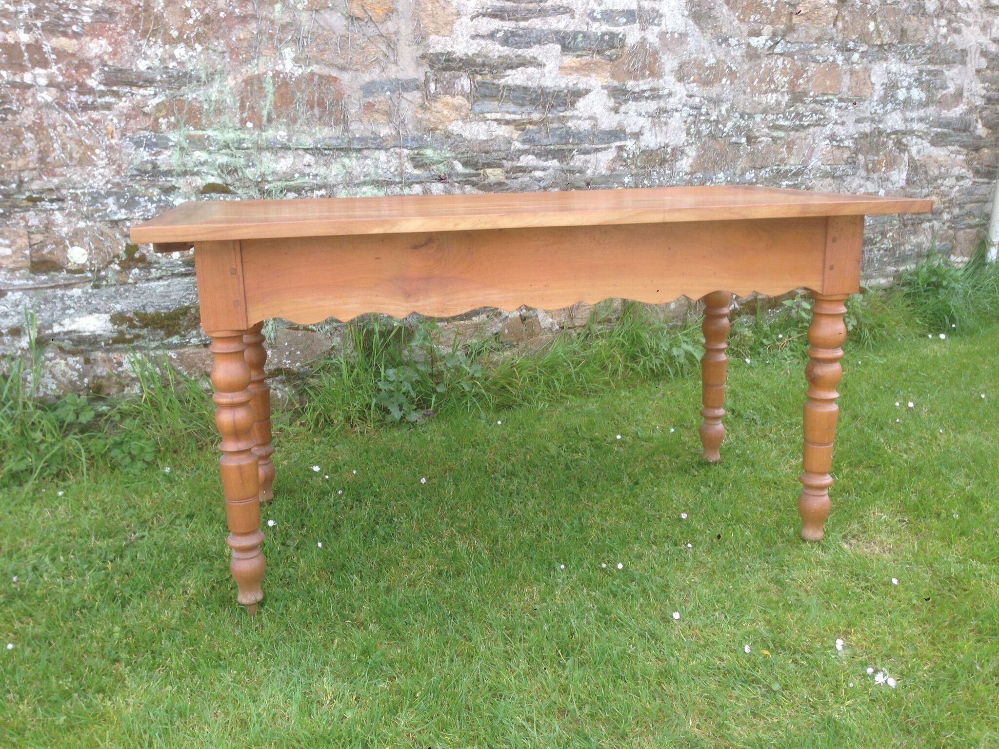 Farm table with turned feet in cherrywood