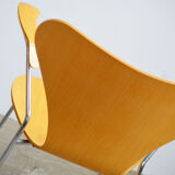 Arne Jacobsen chairs for Fritz Hansen