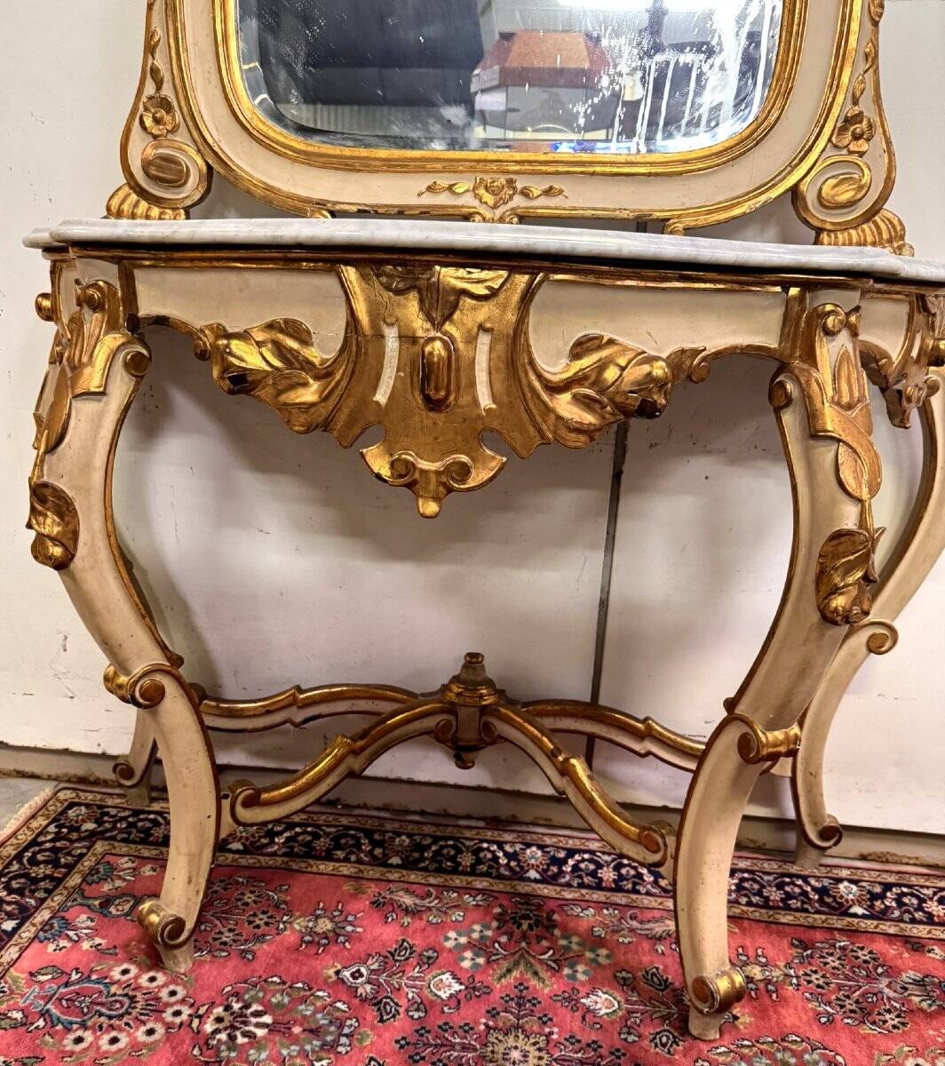 Importante console galbée + miroir style Louis XV en bois doré et laqué
