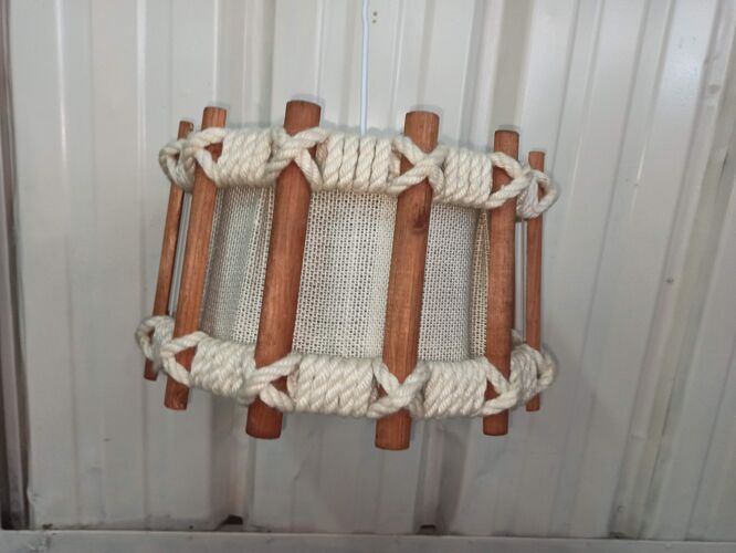Suspension en bois et corde nouée abat jour - style rotin