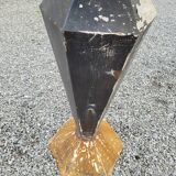 Iron standing planter