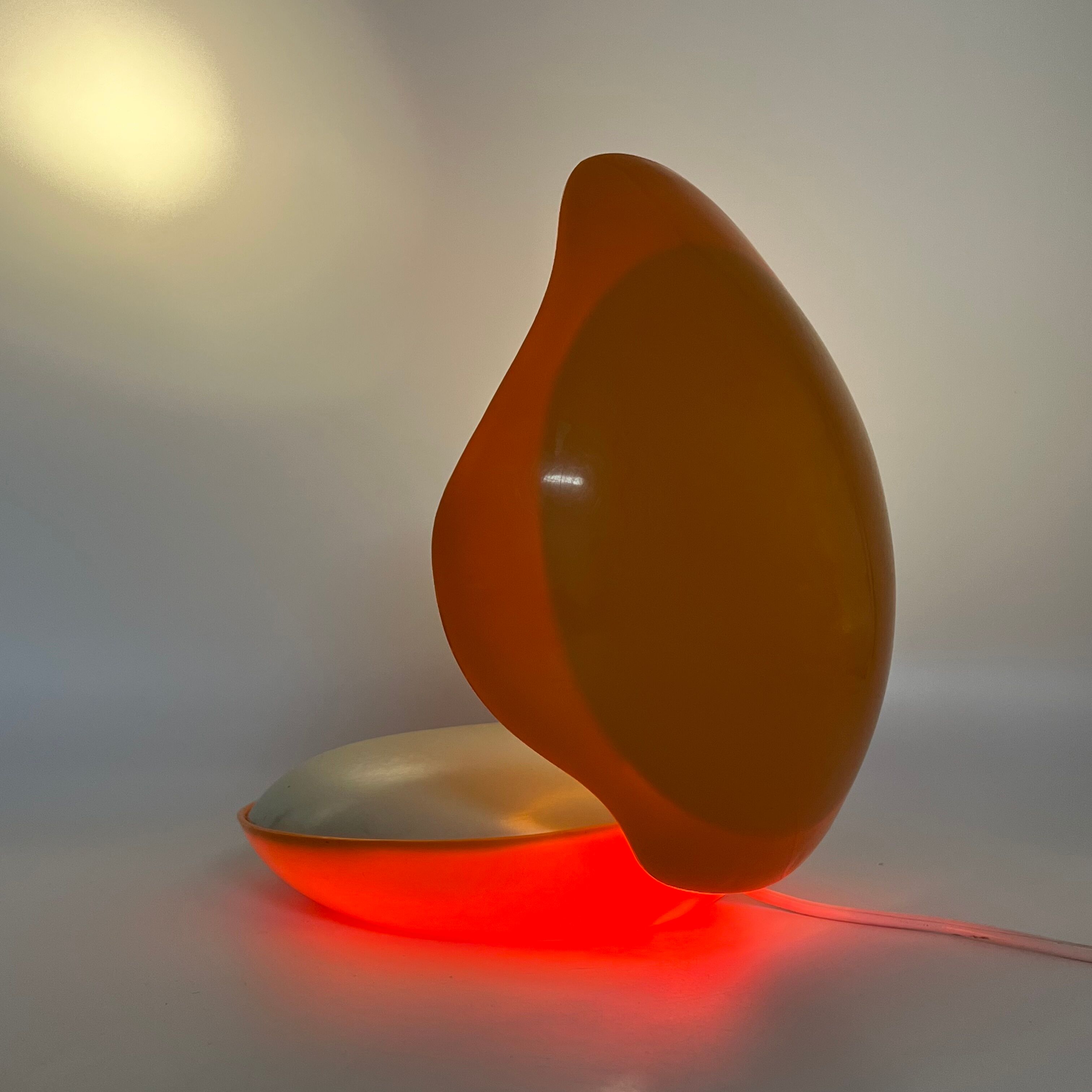 Rare 70s Oyster Lamp Gamma3 - Space Age Table Light Made in Italy - Unusual Orange Lamp