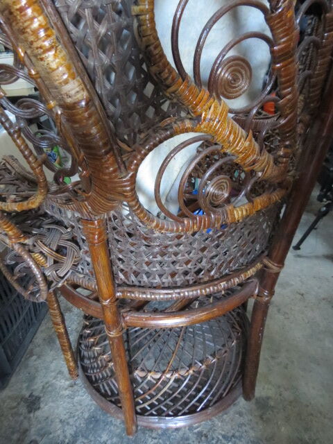 Emmanuelle rattan chair with satin cushions