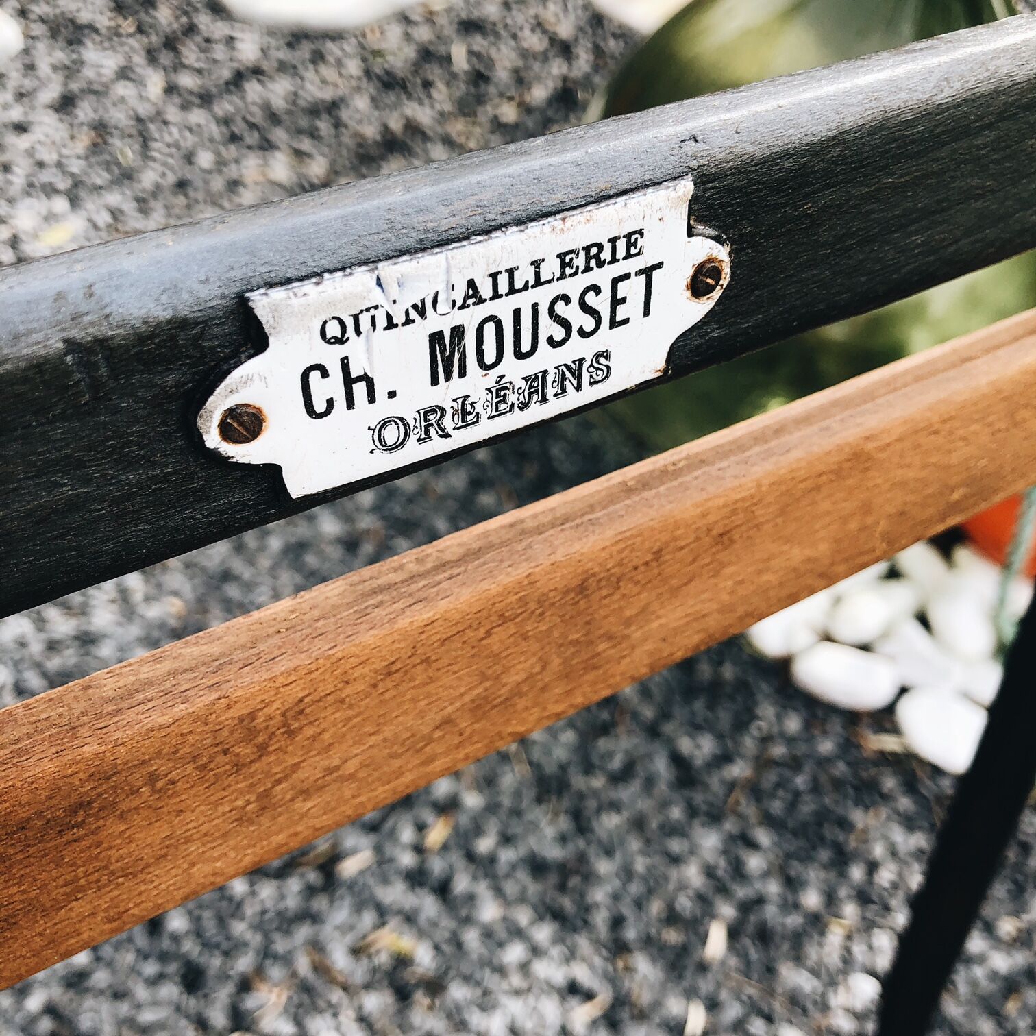 Antique folding chair "Quincaillerie Orléans"