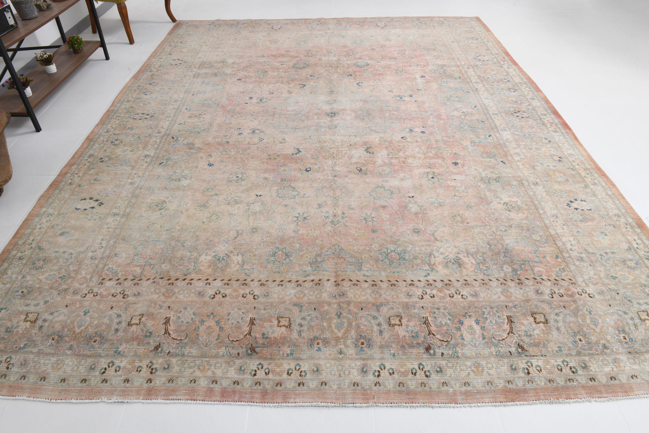 Classic persian rug, 301x385cm