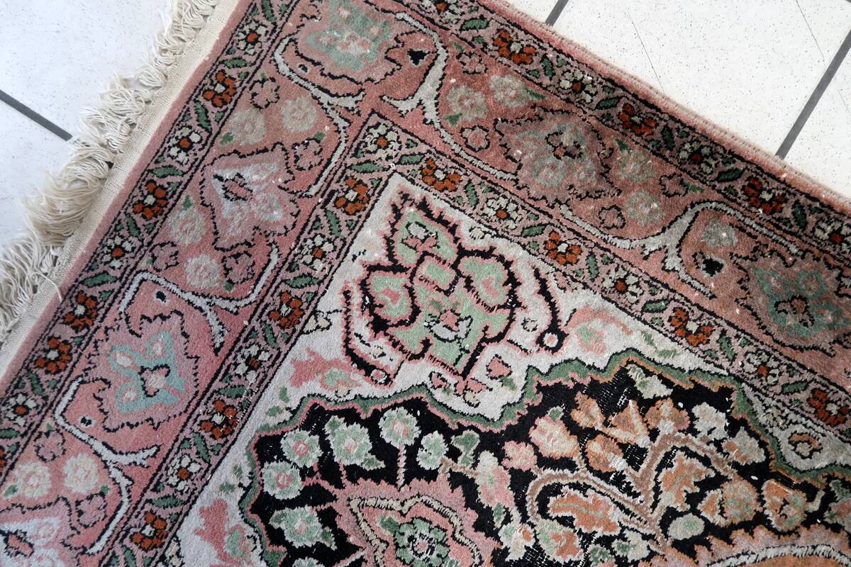 Handmade vintage Persian Tabriz silk rug 78cm x 133cm 1950s - 1С1150