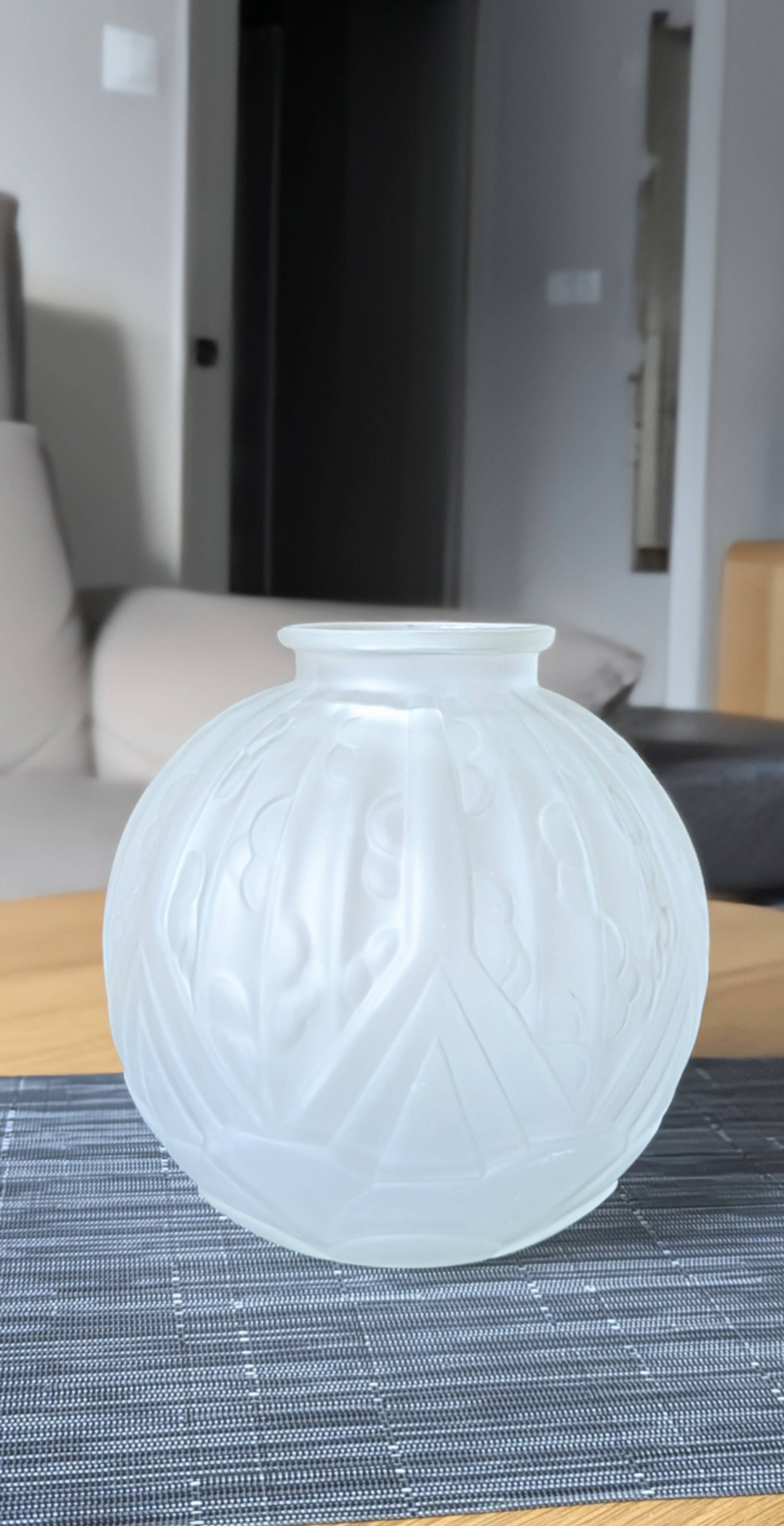 Vase boule art deco (L-0210-1)