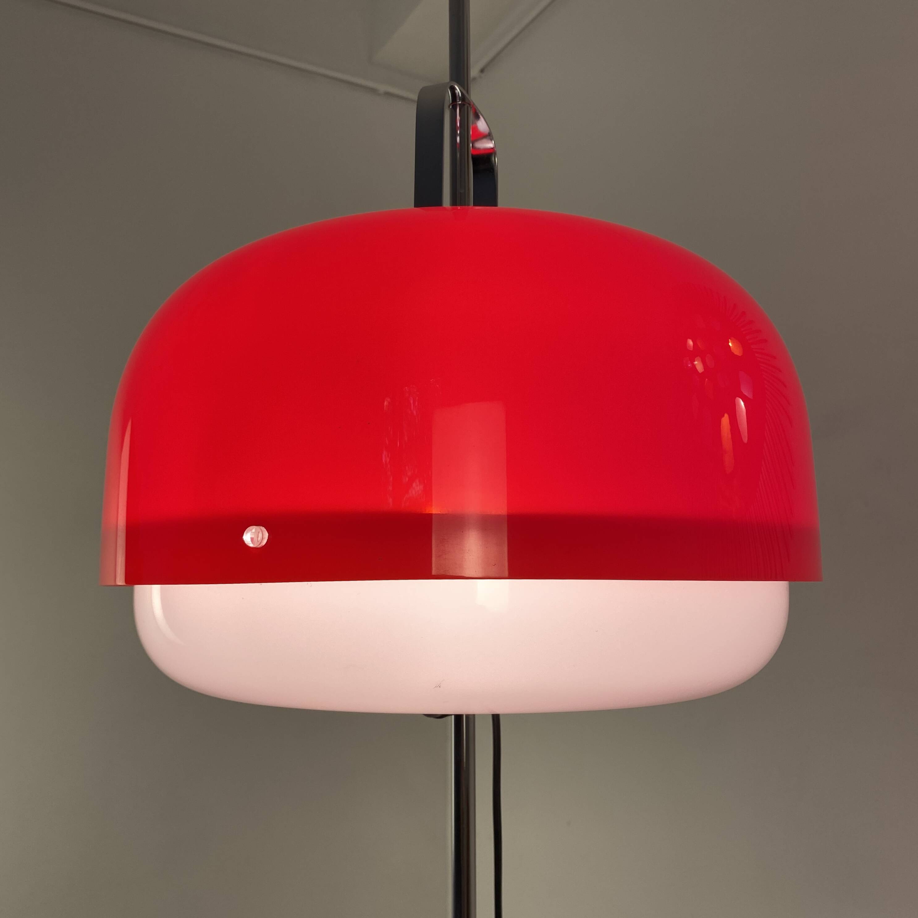 “Medusa” floor lamp by Luigi Massoni for Guzzini. Italy 1970