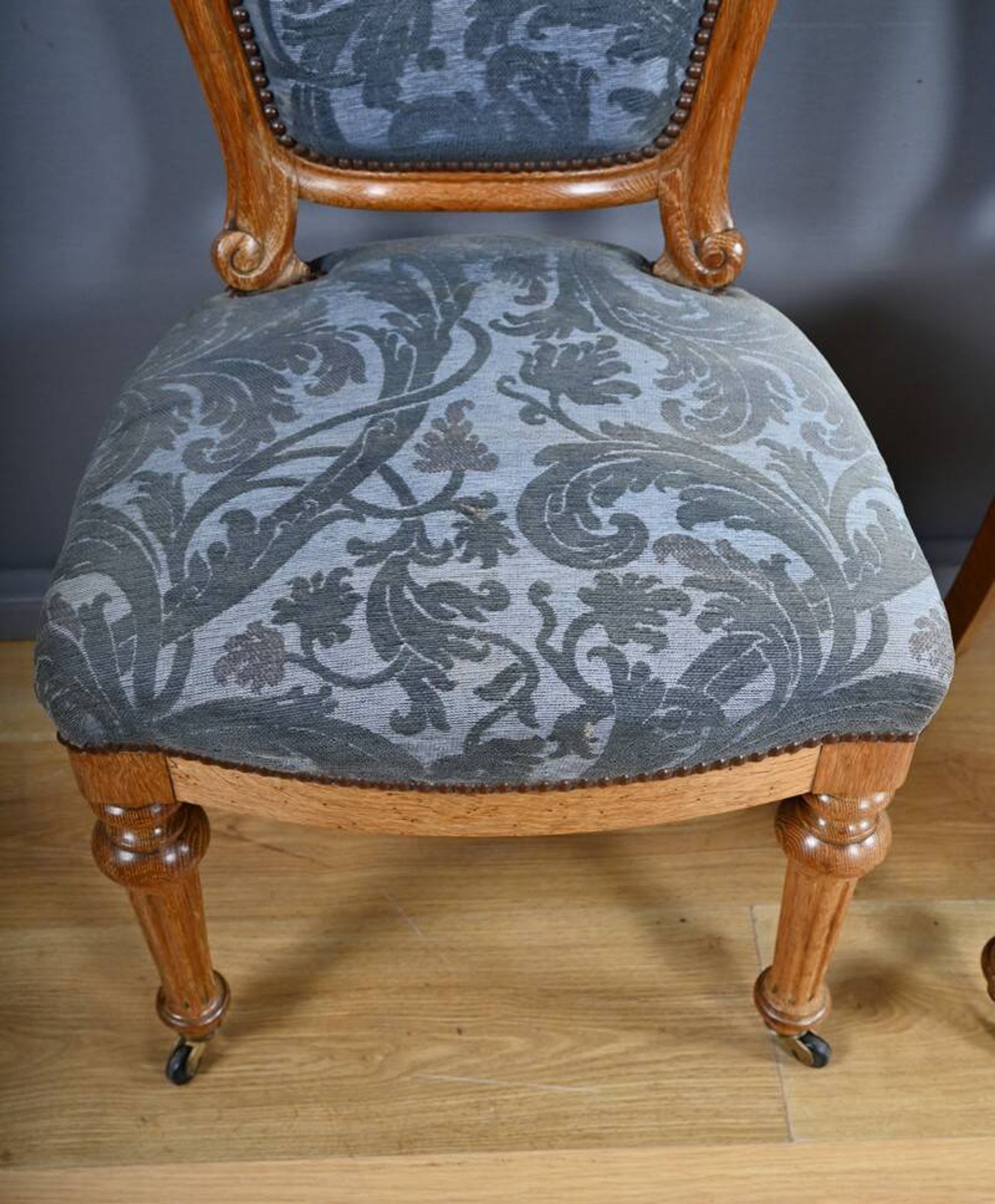 Paire de chaises en chêne, style Louis-Philippe, milieu XXème