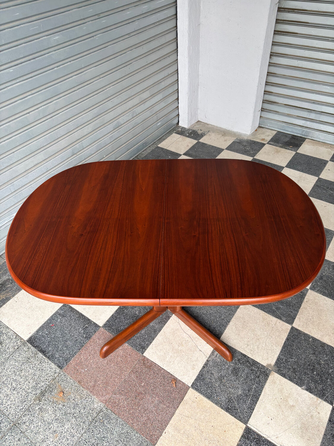 Vintage Scandinavian extendable table