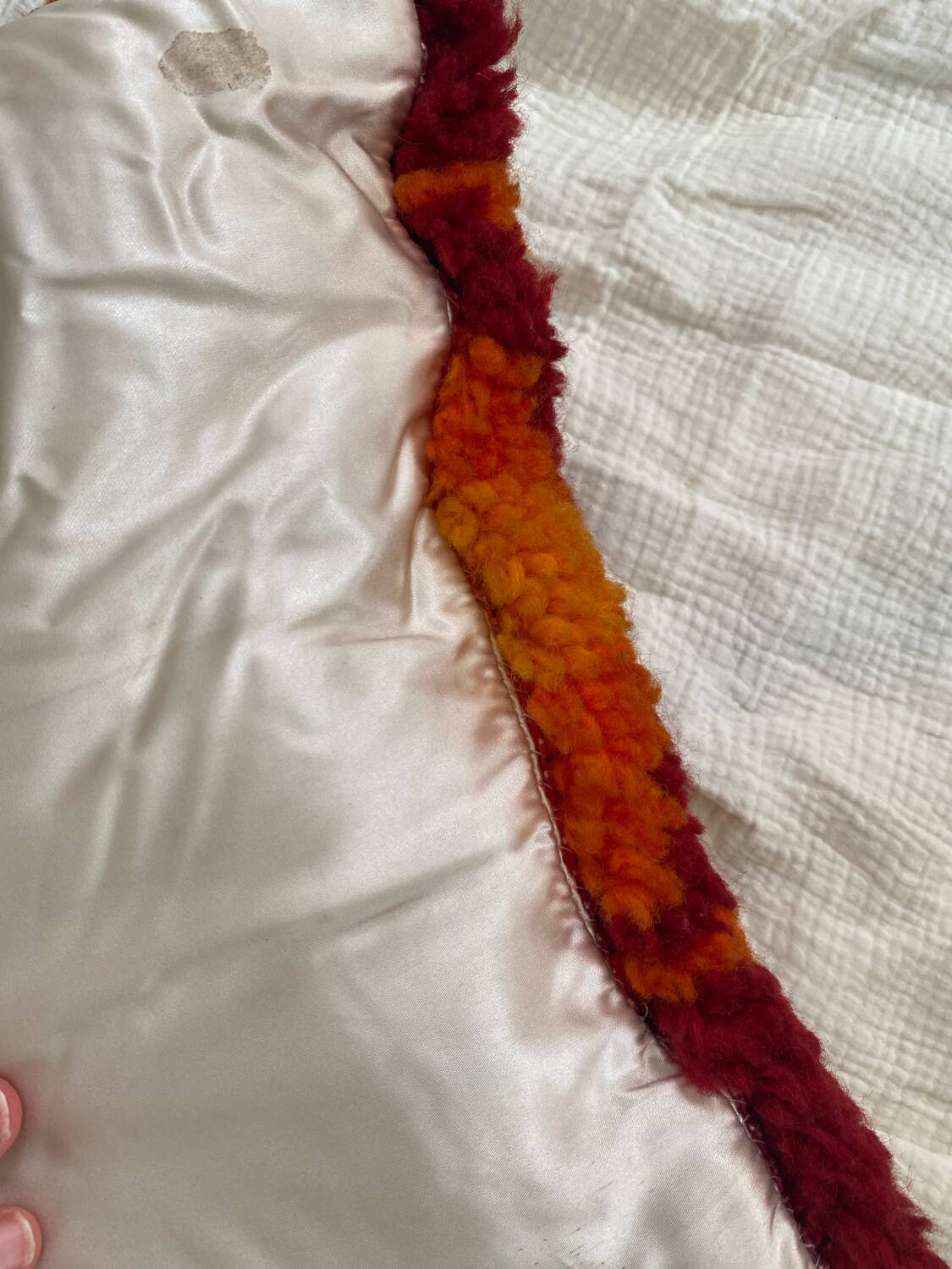 Coussin décoratif au Punch Needle 70