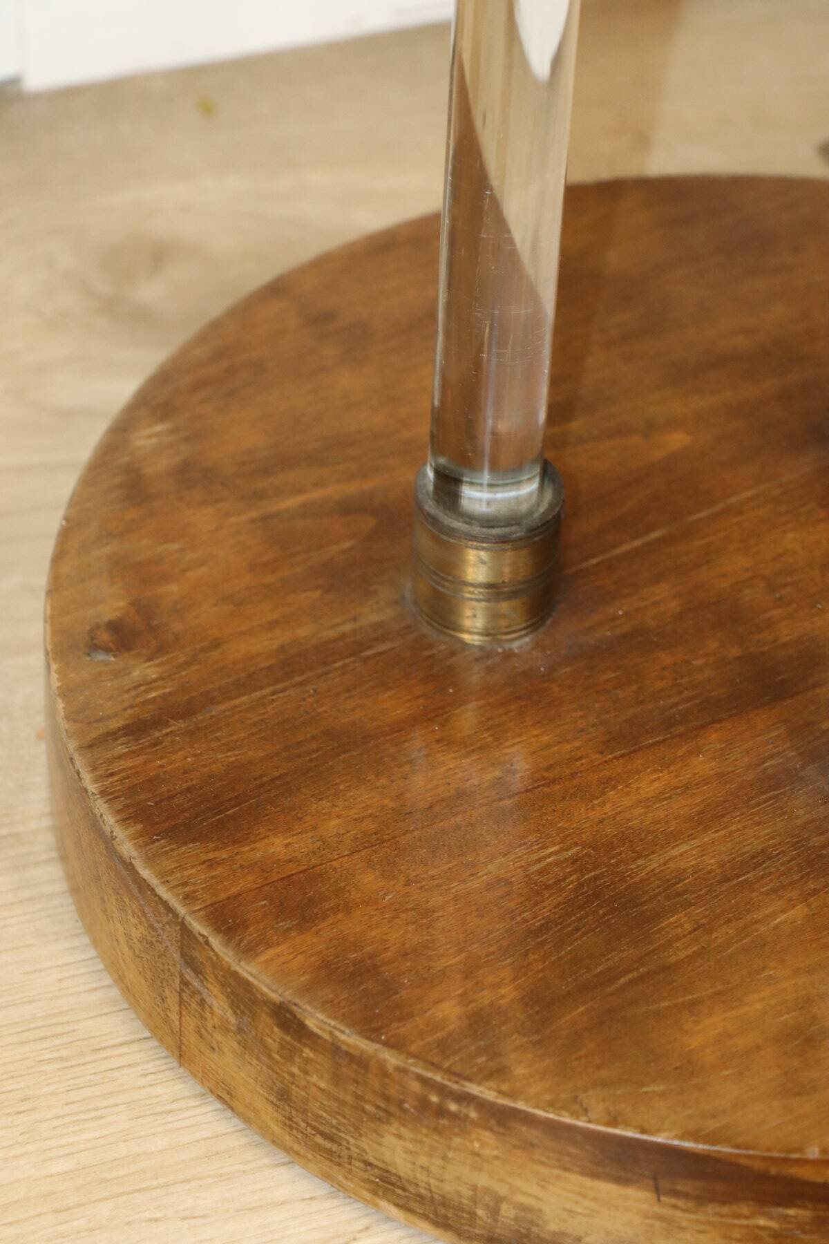 Art Deco side table in wood, brass and glass