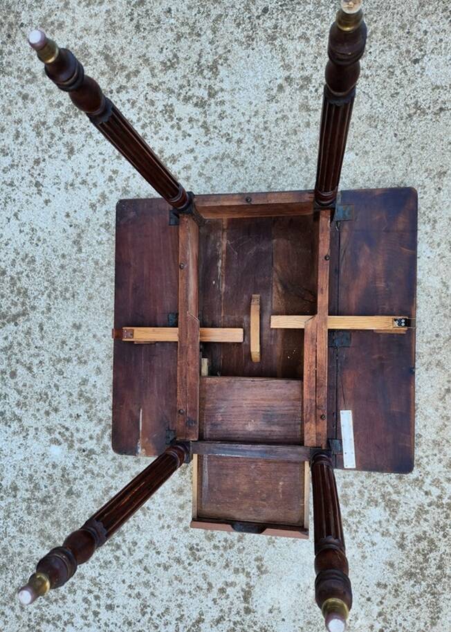 19th century period drop-leaf coffee table