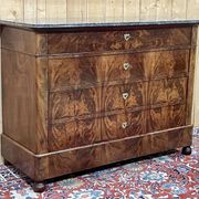 19th century Restoration chest of drawers in mahogany and marble top