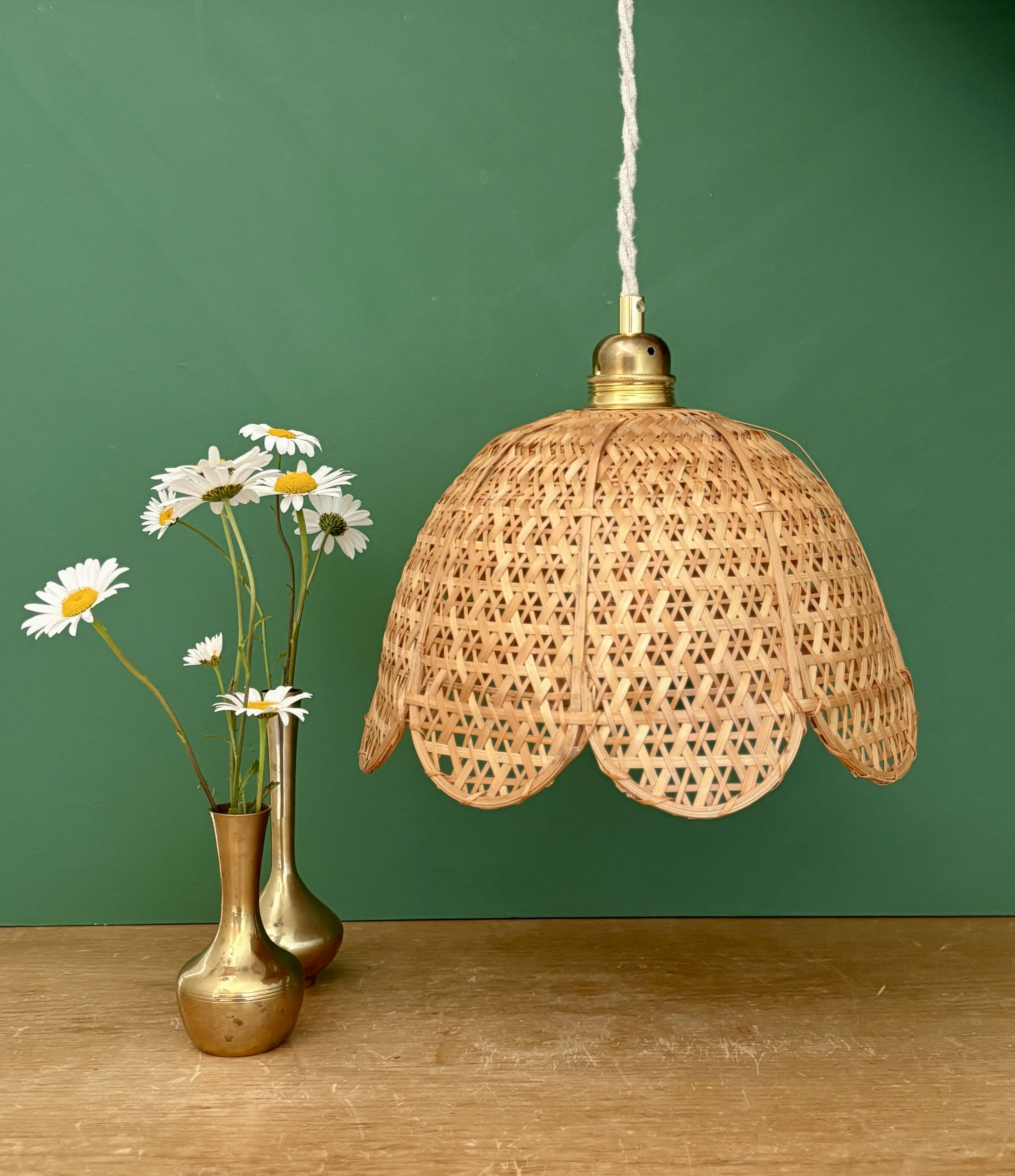 Vintage pendant light in natural materials