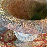 Pair of Medici vases in cast iron
