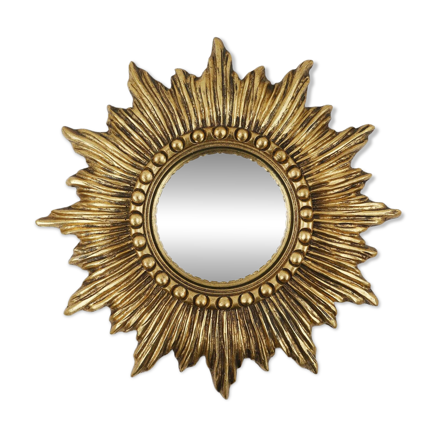 Miroir convexe en résine dorée en forme de soleil, France, années 1960.