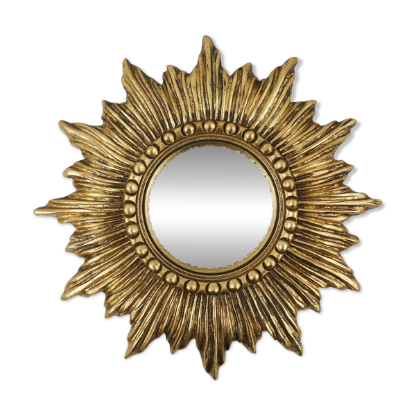 Miroir convexe en résine dorée en forme de soleil, France, années 1960.