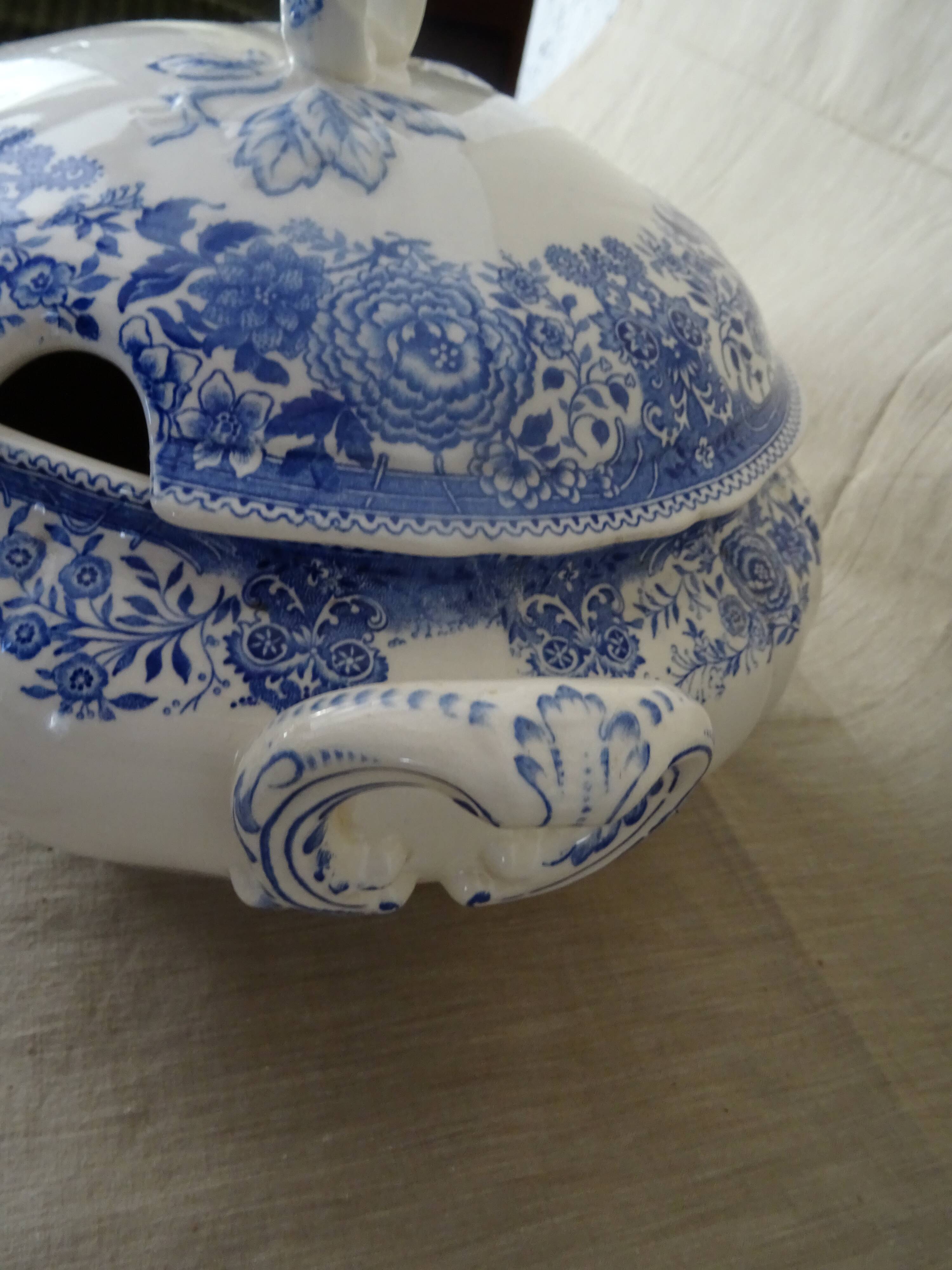 Large soup pot villeroy & boch burgenland blue faience SAAR - P
