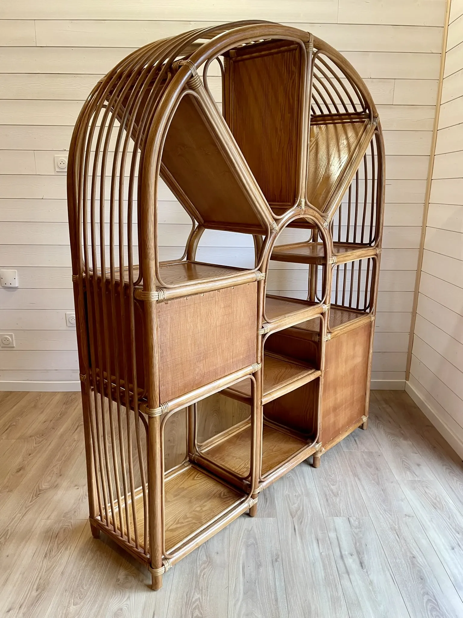 Large arch bookshelf "Pacific Rattan" sun cane bohemian chic