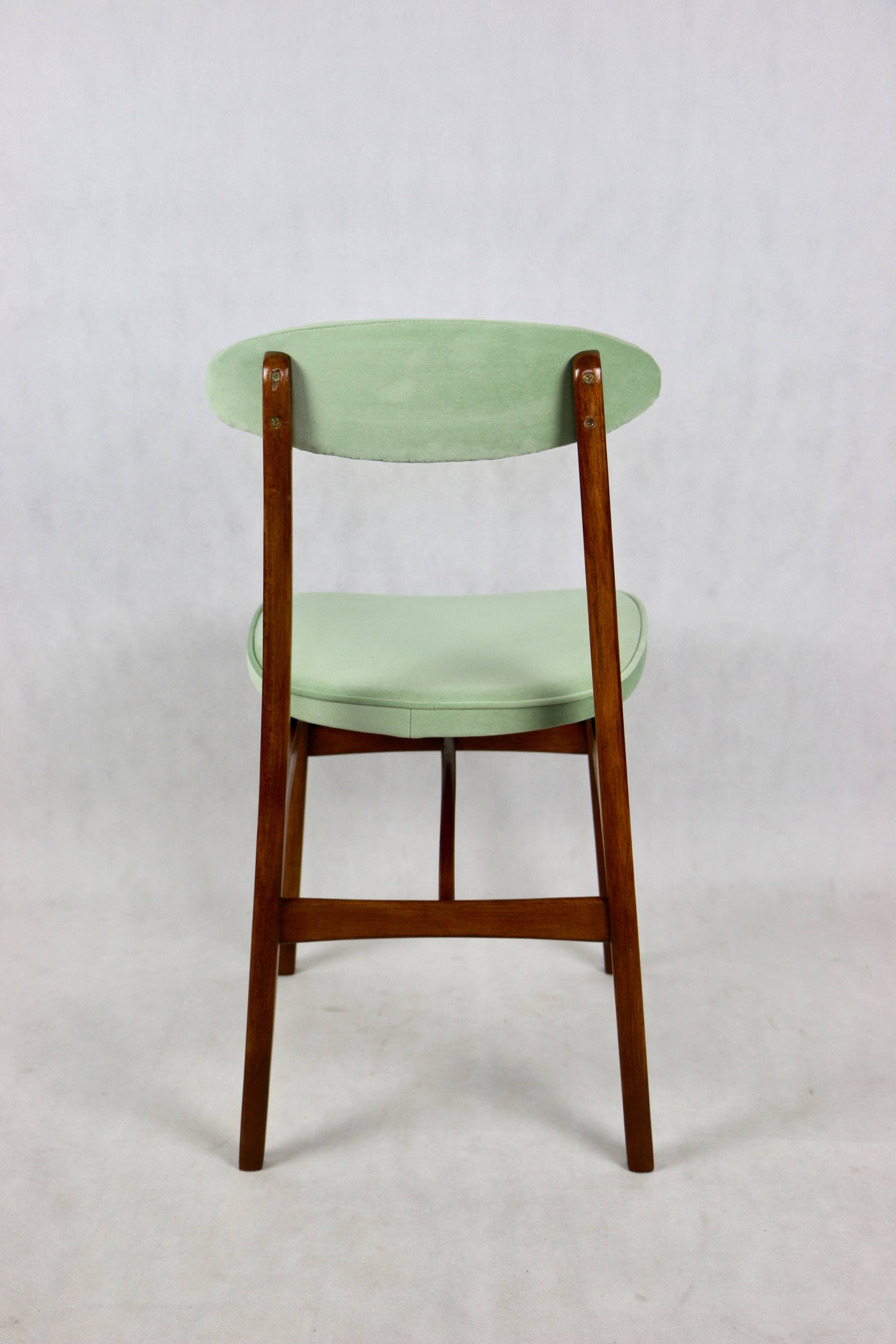 Chaises de salle à manger vert clair de Rajmund Halas, années 1970, ensemble de 2