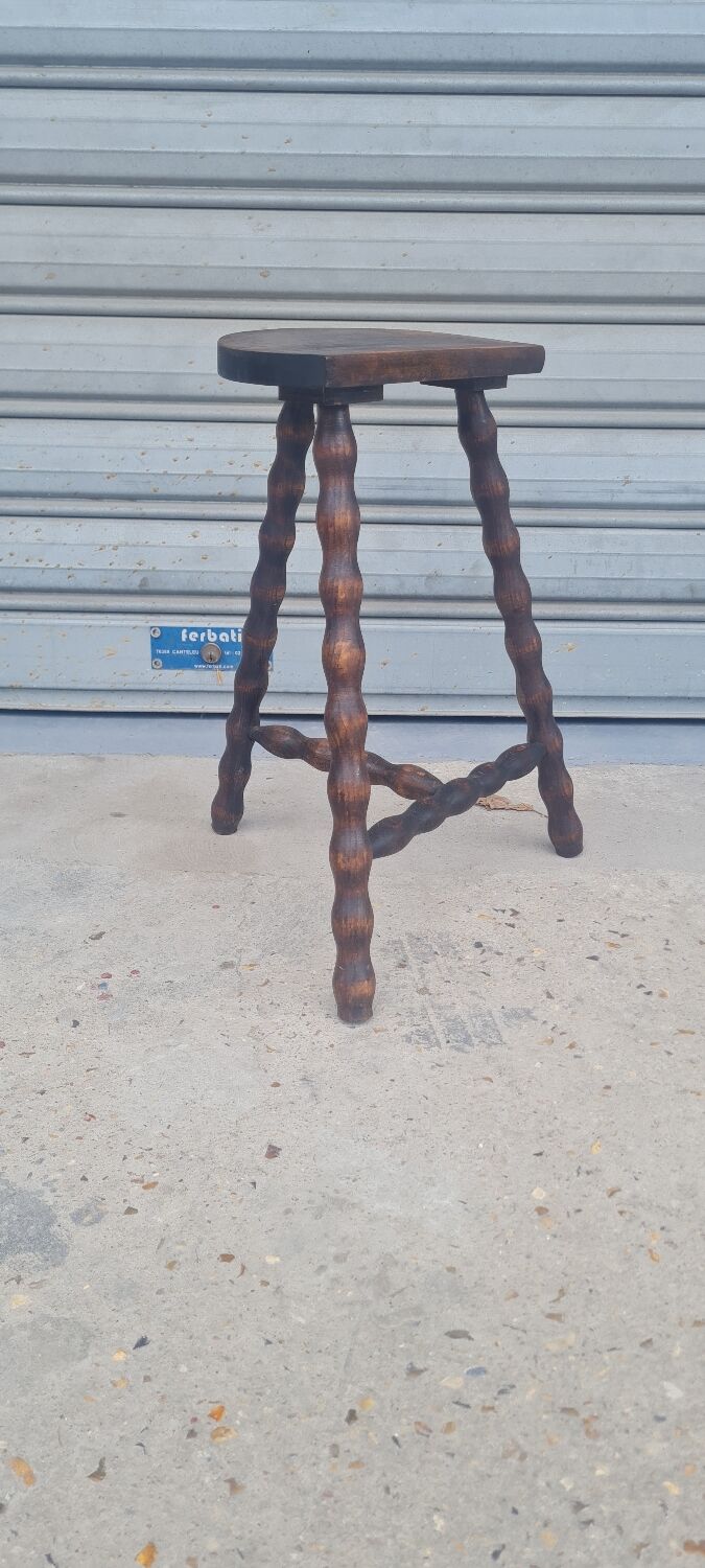 Tripod stool