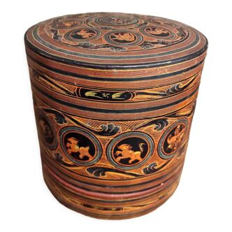 Lacquered betel box from Burma