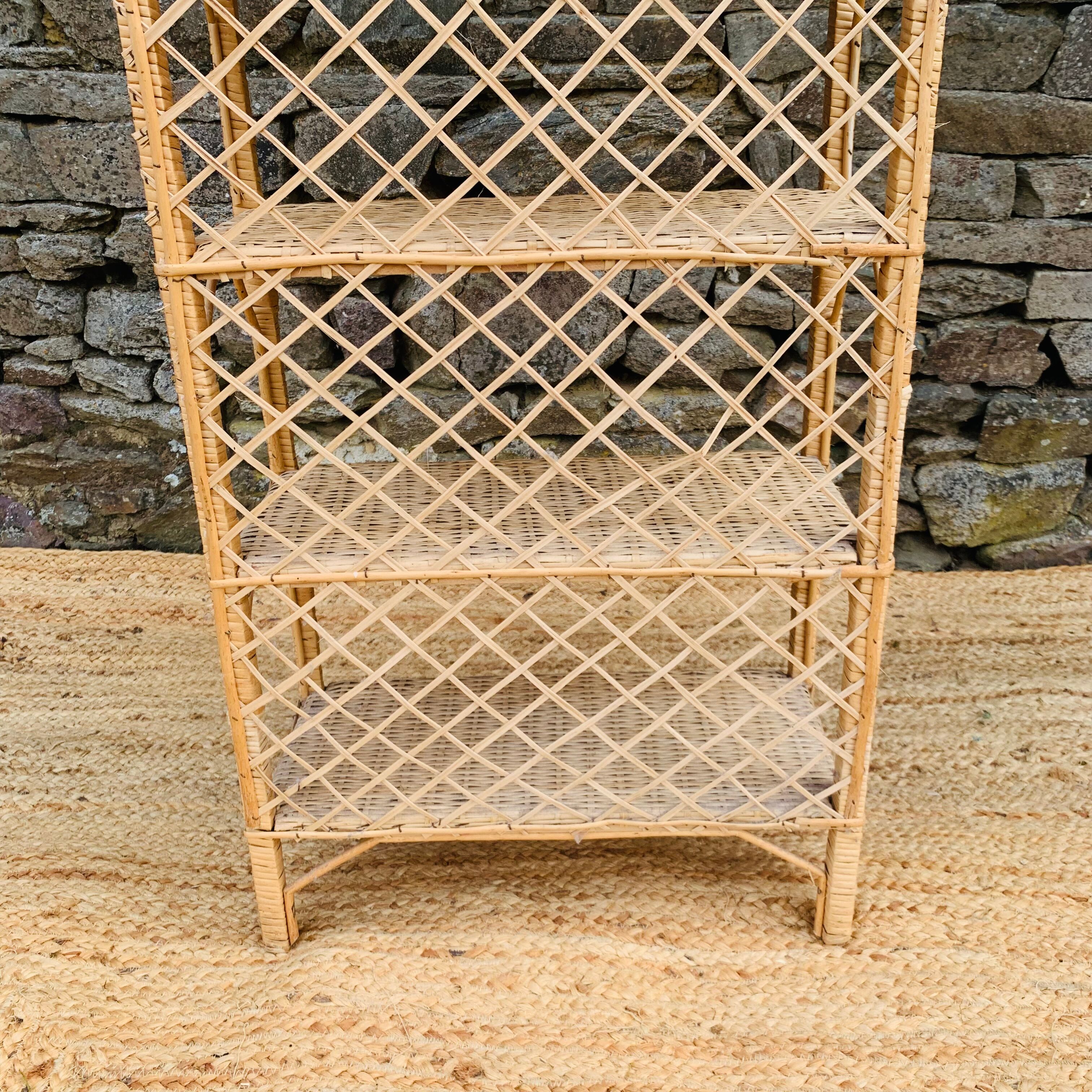 Wicker shelf