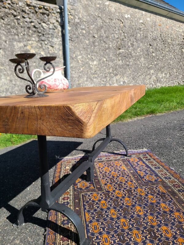 Table basse brutaliste, art populaire année 20