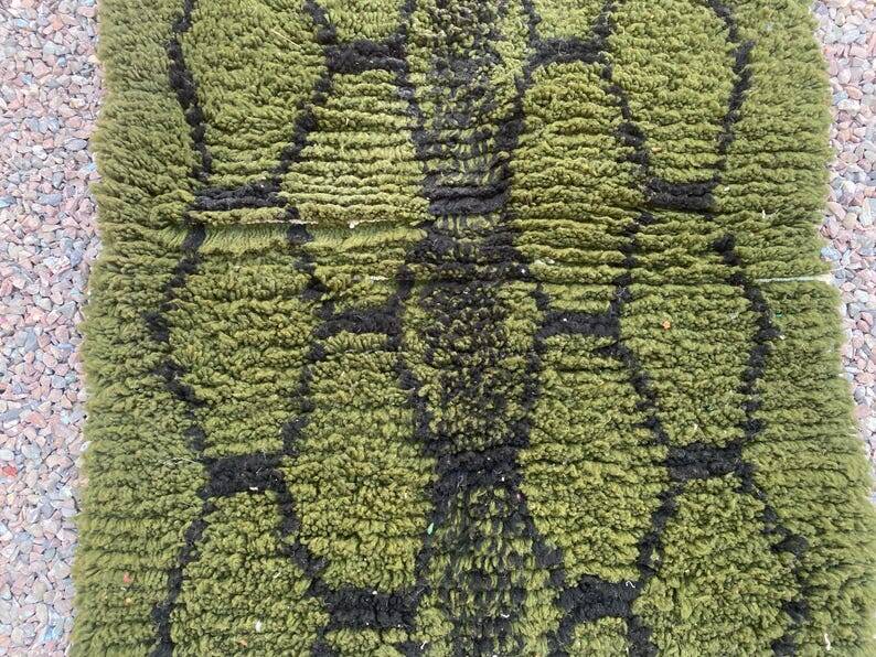 Handmade Moroccan rug 250cm x 200cm