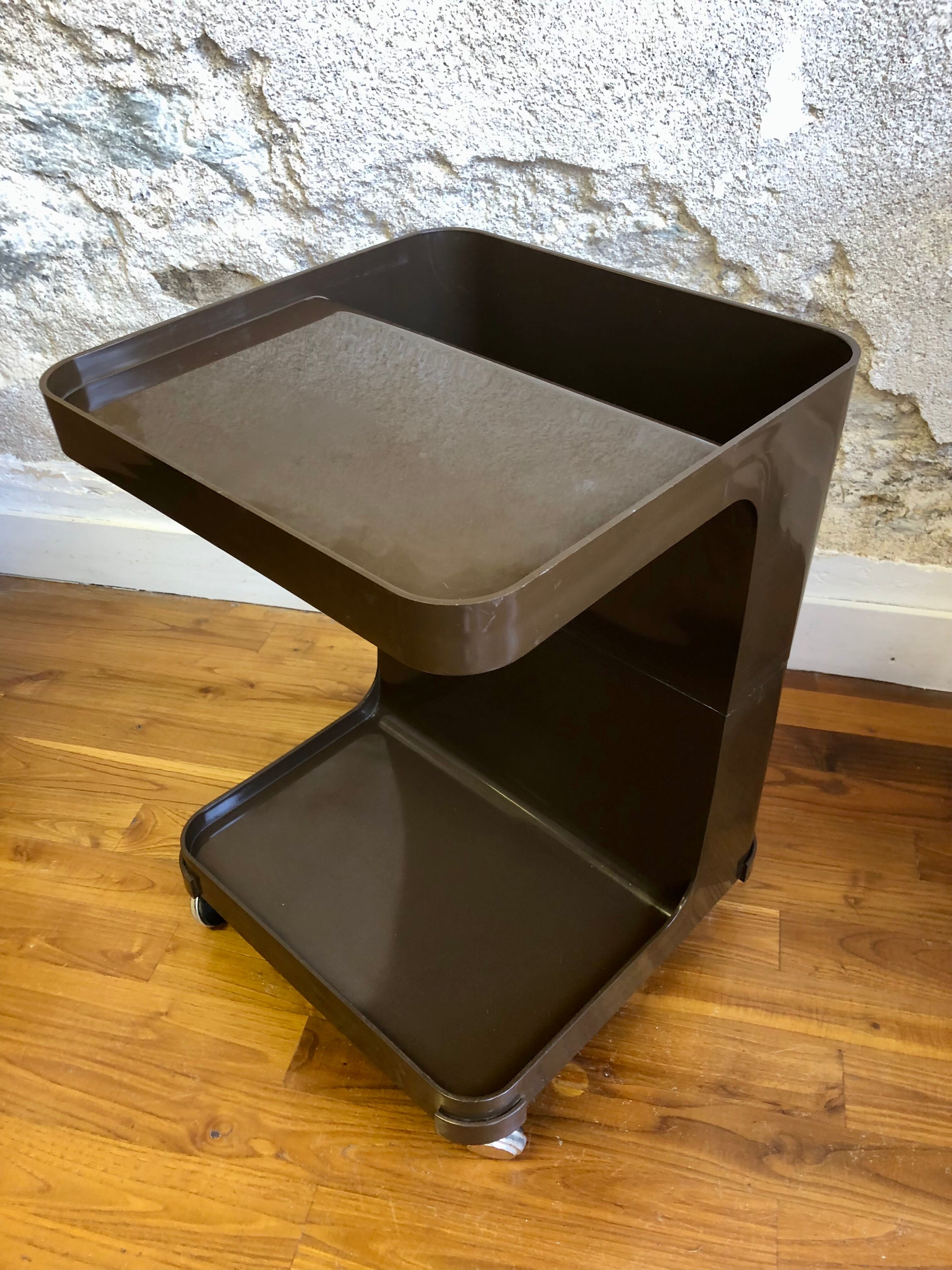 Flair wheeled service for Prisunic