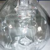 Bottle with handle and mechanical cap