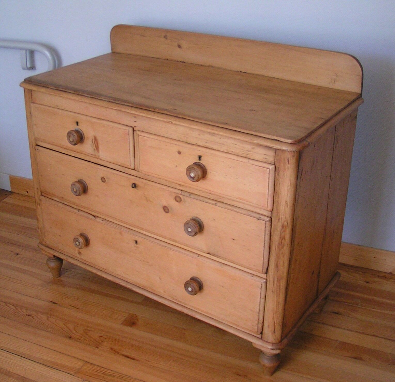 Commode anglaise en pin Selency