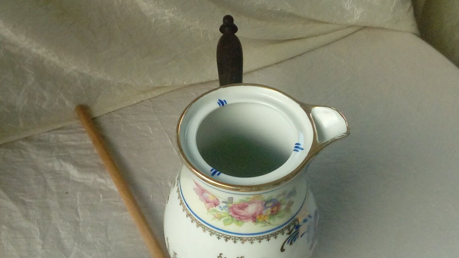 Limoges porcelain chocolatiere with its moussoir