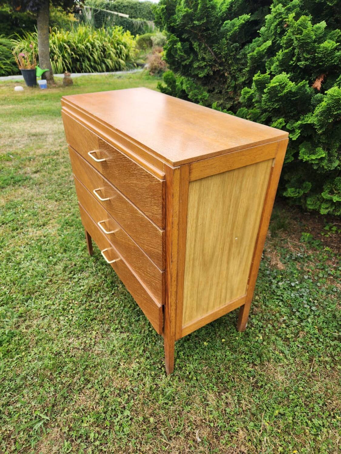 Antique vintage chest of drawers with spindle legs and 4 drawers, 1970s