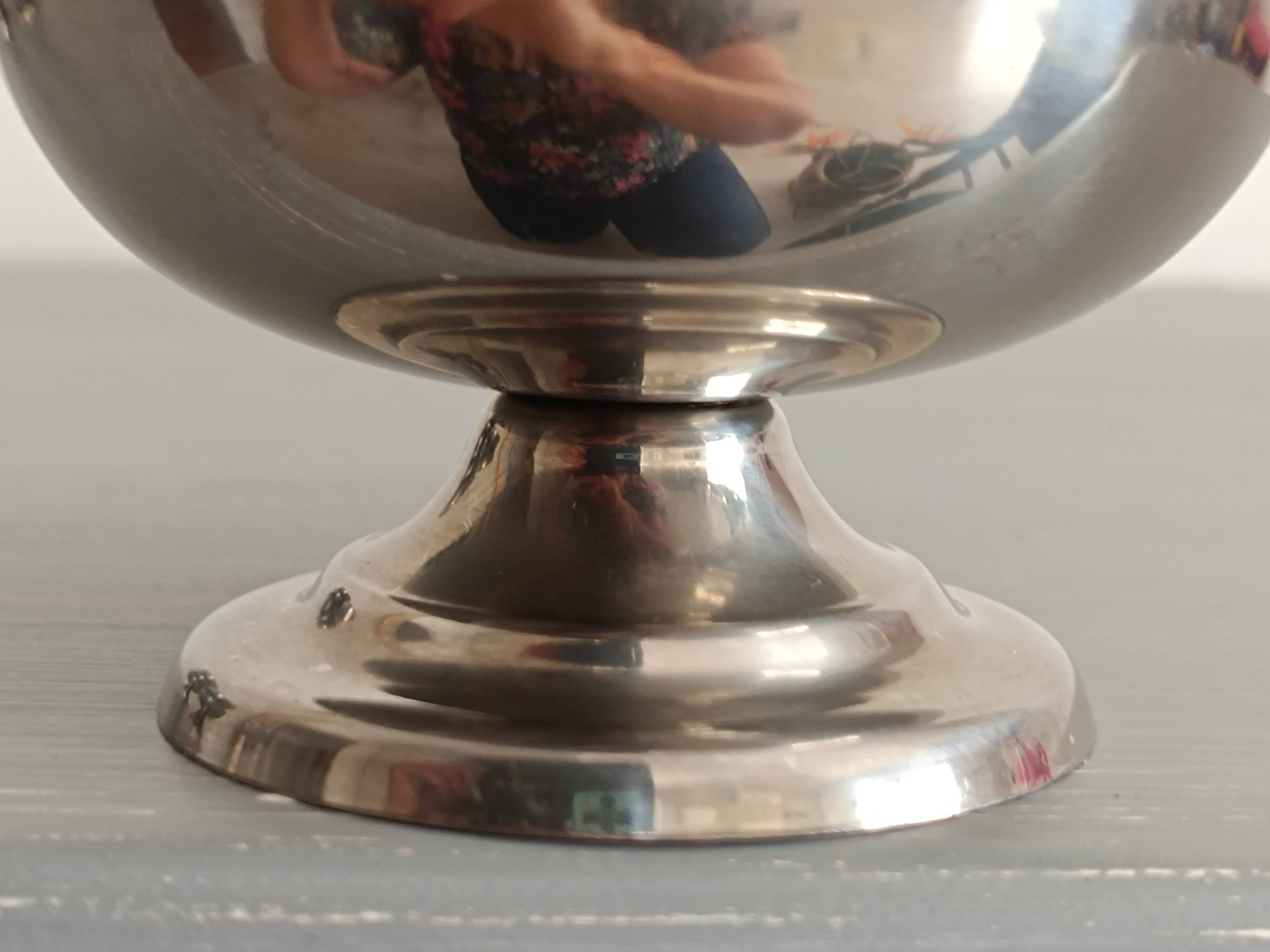 Stainless steel cups