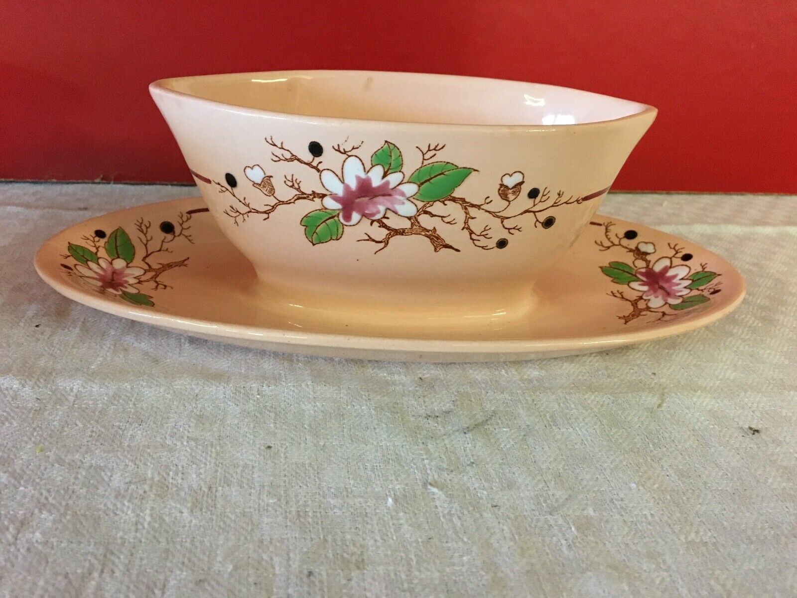 Compotier cuts flat on longwy footouche bankok model