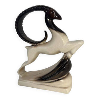 Large ceramic ram in Art Deco style by One Royal Art Art Brown and Whiting, 1960