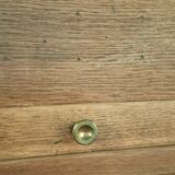 Trade cabinet with flaps